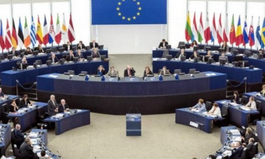 Demostat: Rezoluta e Parlamentit Evropian për zgjedhjet në Serbi do të jetë e ashpër