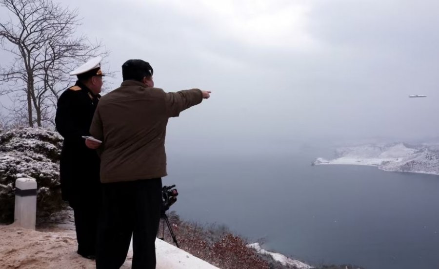 Koreja e Veriut teston një raketë të re lundruese