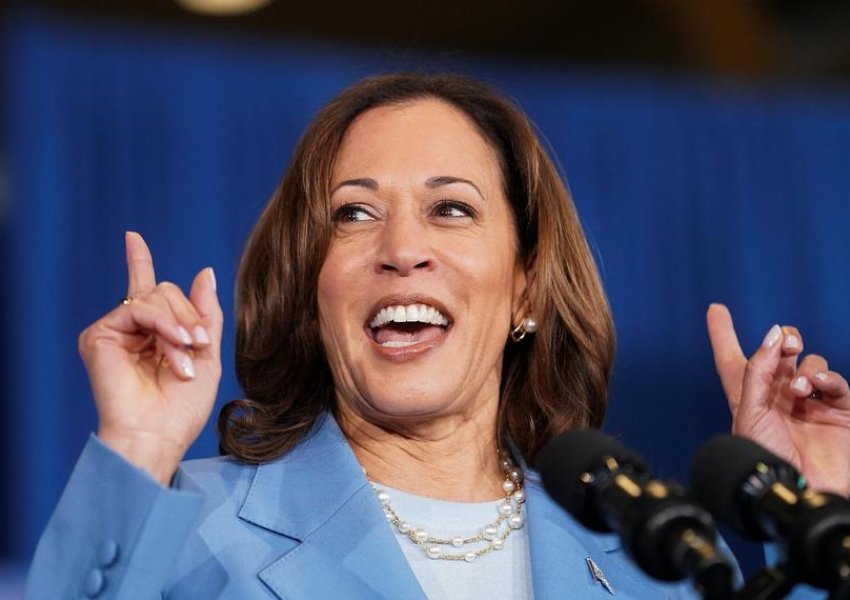 Axios: Kamala Harris publikon reklama me tituj të rremë lajmesh