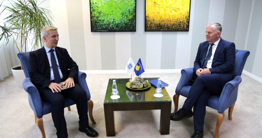 Bislimi mirëpriti zëvendës shefin e misionit të FMN-së në Kosovë, David Amaglobeli