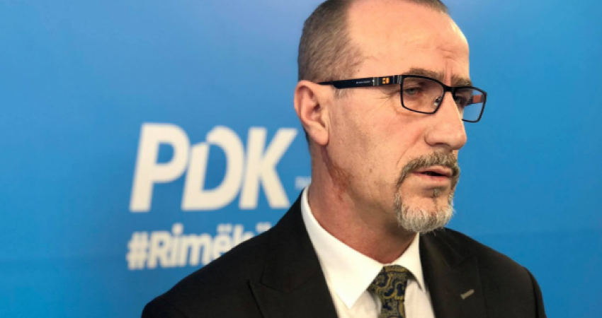 Haxhiu: Përveç ndryshimit të look-ut ministrja e Drejtësisë s’ka bërë asgjë, duhet të jap dorëheqje 