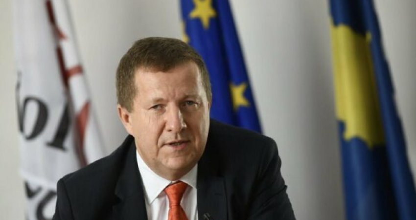 Szunyog: Serbia e Kosova në BE vetëm me normalizim të marrëdhënieve, t’i zbatojnë marrëveshjet sa më shpejt 