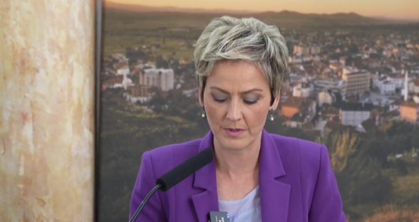 Sinani rikthehet në pushtet, godet ish-kryetarin Arifi, thotë se roli i Tiranës e Prishtinës s’do të jetë përzierje 