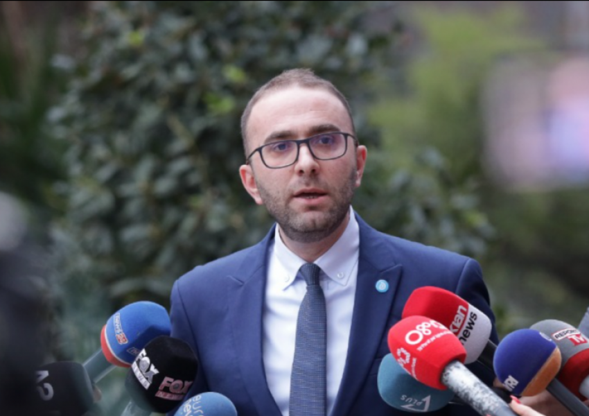 Ambasadorët në aktivitetet politike të Ramës e Ballës/ Bardhi: Shkelje e rëndë e ligjit, të veprojë SPAK dhe Presidenti