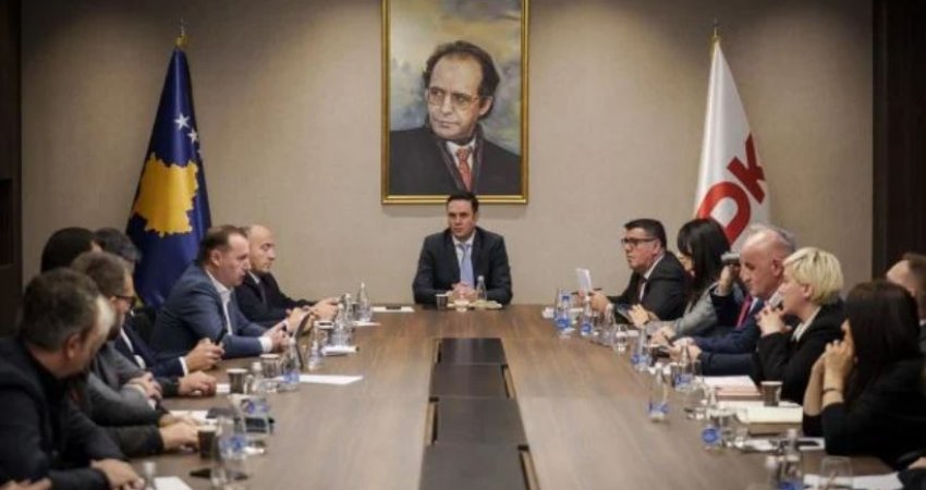 LDK prezanton sot kandidatët për Prishtinën për zgjedhjet e 9 shkurtit