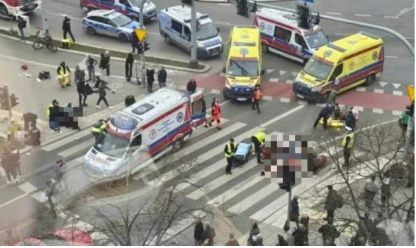 Poloni, makina godet kalimtarët, 15 të plagosur, mes tyre edhe fëmijë