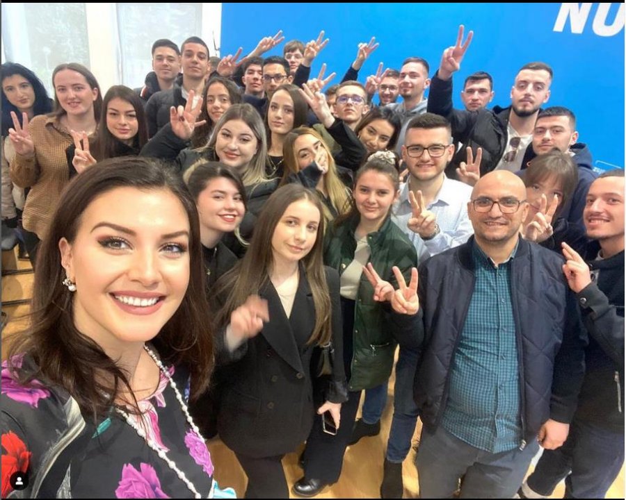 Shkolla Politike e FRPD, Floriana Garo: Folëm me të rinjtë për rolin e medias dhe rrjeteve sociale në politikëberje në Shqipëri