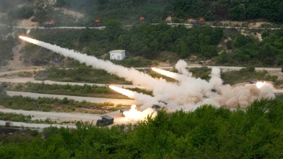 SHBA dhe Koreja e Jugut nisin stërvitje të madhe ushtarake
