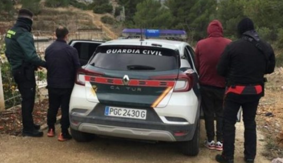 Arrestohen 2 shqiptarë në një shtëpi bari në Spanjë, të dyshuarit shfaqën shenja të pazakonta