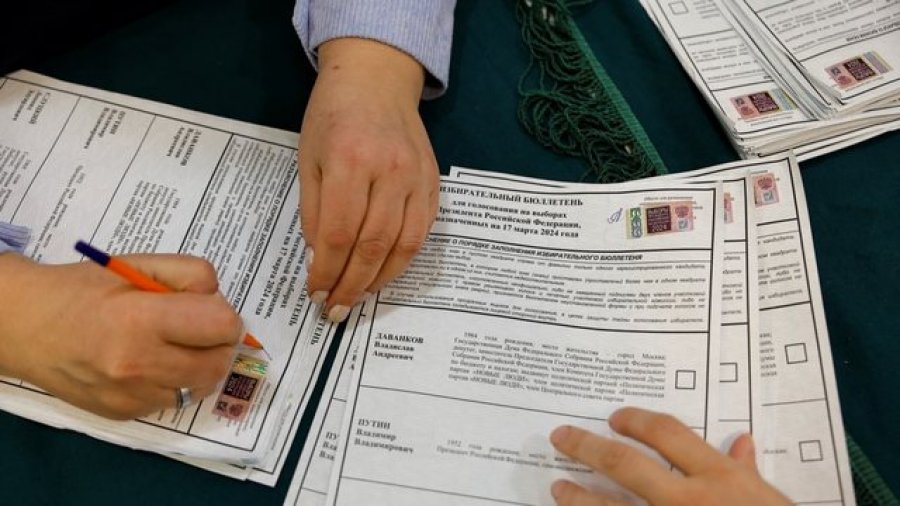 Rusët në Serbi dhe në Mal të Zi votojnë në zgjedhjet presidenciale ruse
