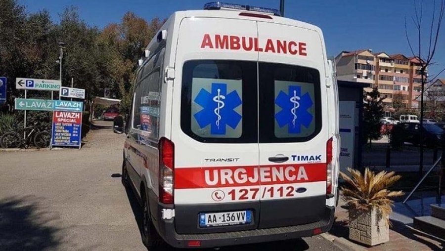 Bie në kontakt me rrymën elektrike, lëndohet 50-vjeçari në Bulqizë