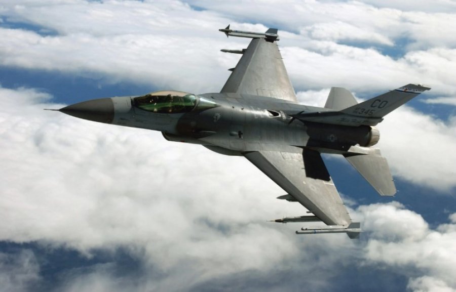 Rrëzohet një avion F16 i forcave ushtarake greke, nuk dihet fati i pilotit