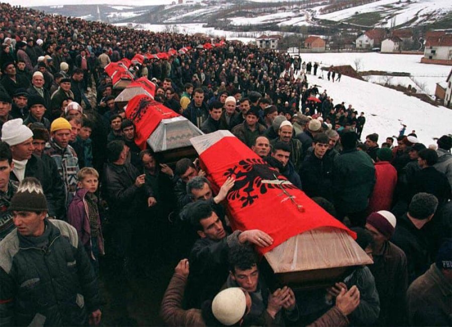 Tritan Shehu: Gjenocidi detyroi NATO të ndërhyjë, Rama si Vuçiç e 'mohon' atë 