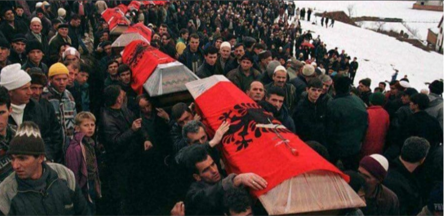 Vasili: 25 vjet më parë Kosovë e Shqipëri bashkë në sakrifice, sot Rama bashkë me Vuçiçin!