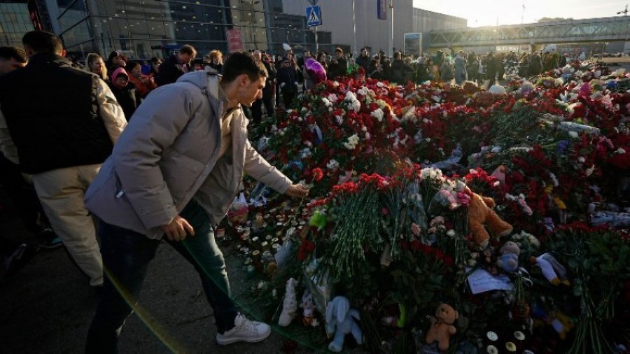 Sulmi terrorist në Moskë, shkon në 139 numri i viktimave