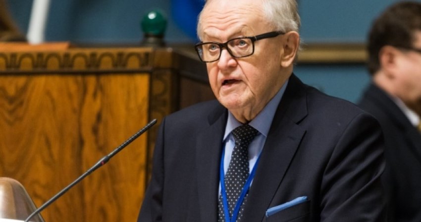 Para 17 vjetësh, Ahtisaari dorëzoi raportin për pavarësinë e Kosovës