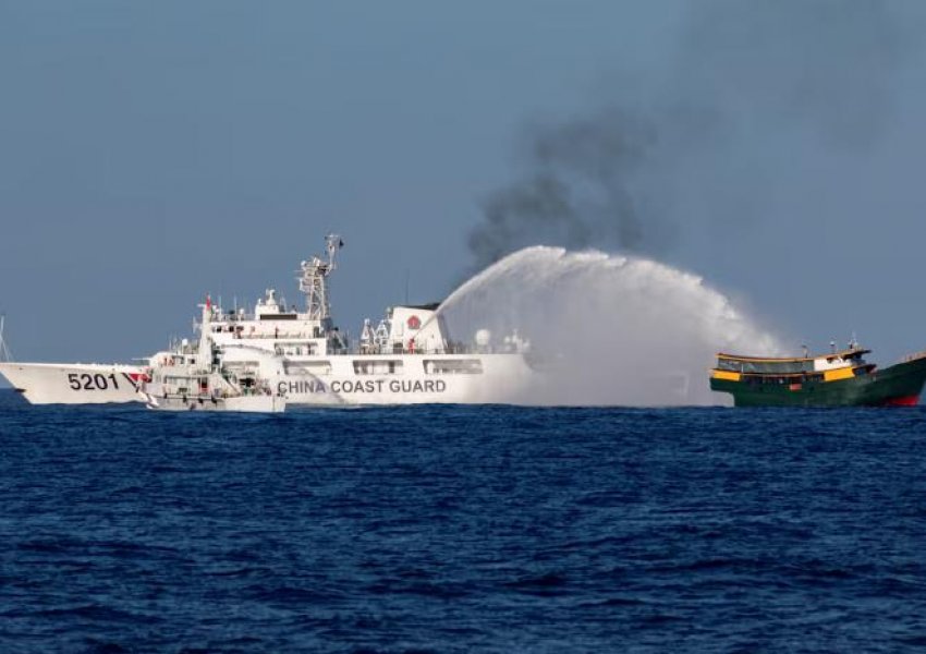 Koreja e Jugut sheh me shqetësim të madh, sulmin me topa uji të Kinës kundër anijeve filipinase