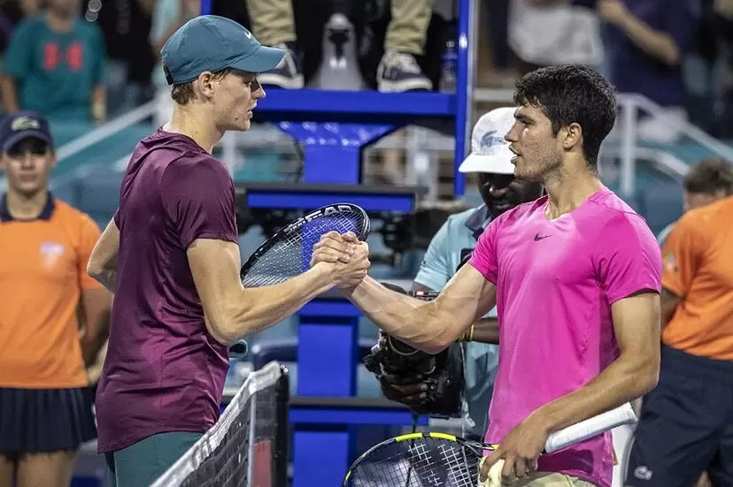 Tenis/ Alcaraz-Sinner mund të kenë një rivalitet si ai mes Federer dhe Nadal