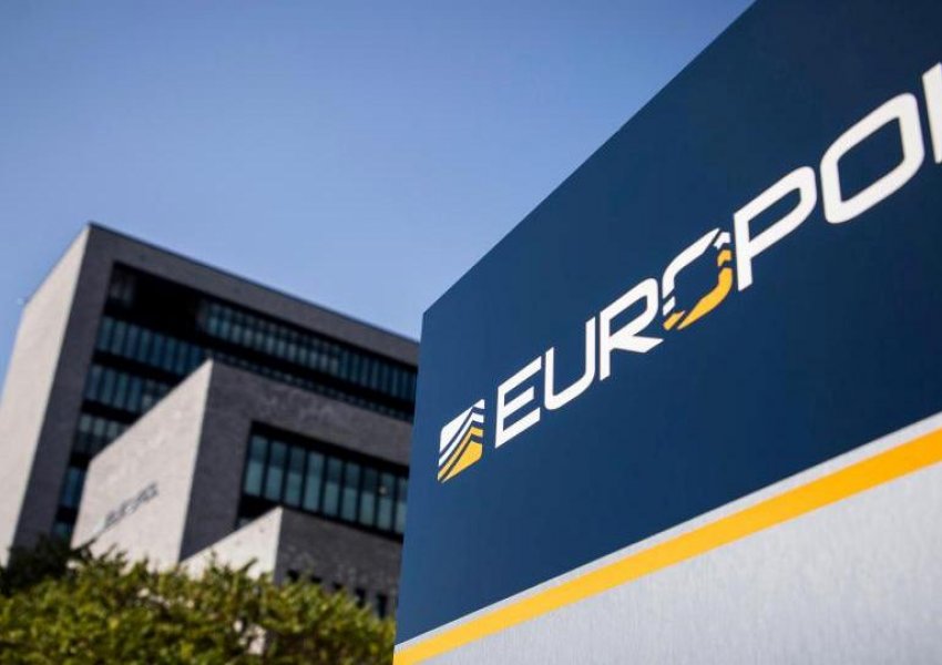 Skandali/ Zhduken dosjet e zyrtarëve të lartë në Europol