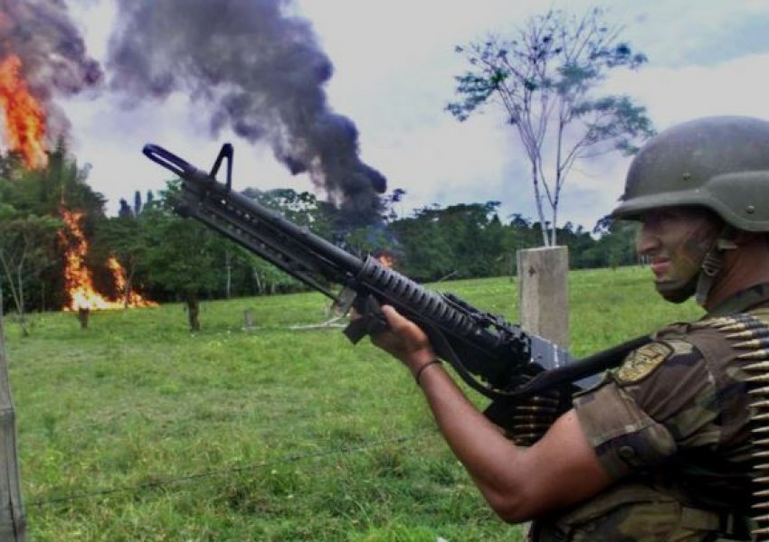 Ushtria kolumbiane sekuestron sasinë rekord prej 3,3 tonë kokainë
