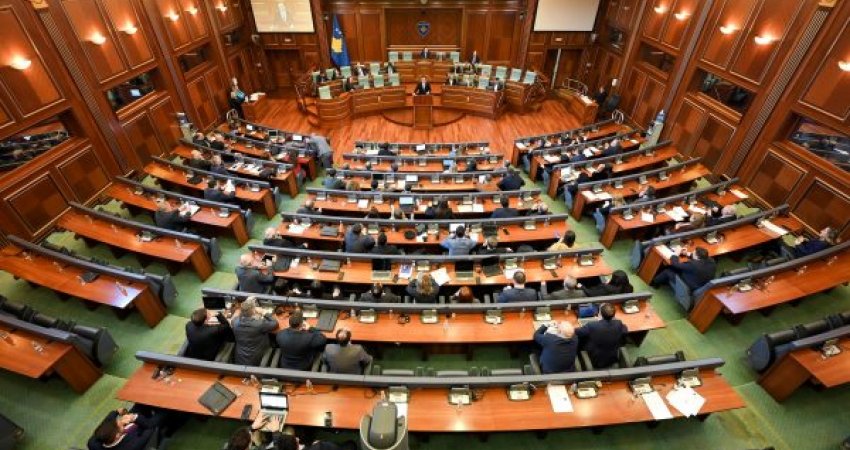 Mblidhet Kuvendi, shqyrton projekt-deklaratën për raportet Kosovë-SHBA