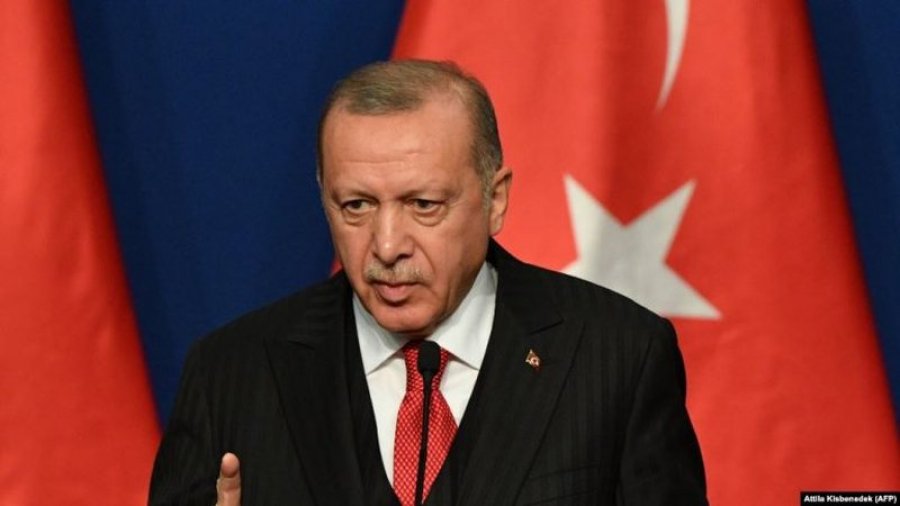 Erdogani shpall planin kombëtar të kursimit pasi ekonomia turke është në prag të falimentit