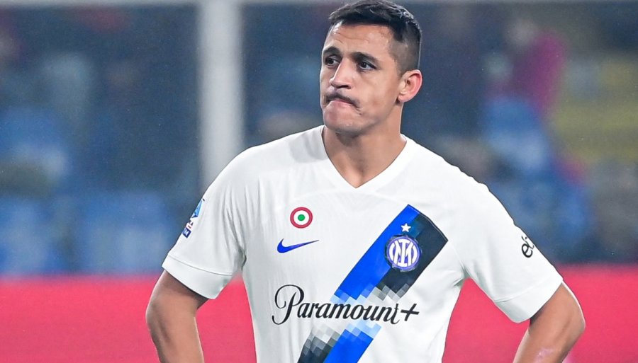 ‘Nuk marrim lojtarë mbi 30 vjeç’/ Drejtori i Lazios i ‘mbyll derën’ Sanchezit
