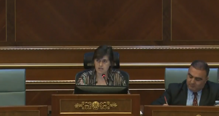 Bogujevci kërkon ndërhyrjen e sigurimit të Kuvendit, për t’i nxjerrë jashtë dy deputetë