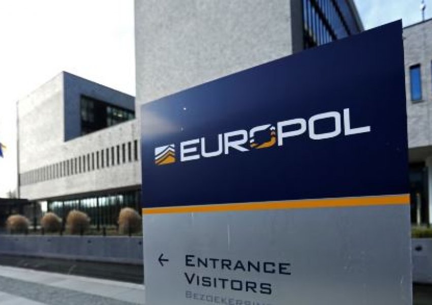 Operacioni 'Pandora' i EUROPOL-it: Shkatërrohen 12 'Call Center' mashtruese – e përfshirë edhe Kosova