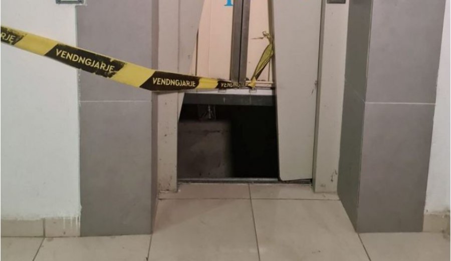 Në gjendje të dehur ra në gropën e ashensorit të një pallati, humb jetën 57-vjeçari