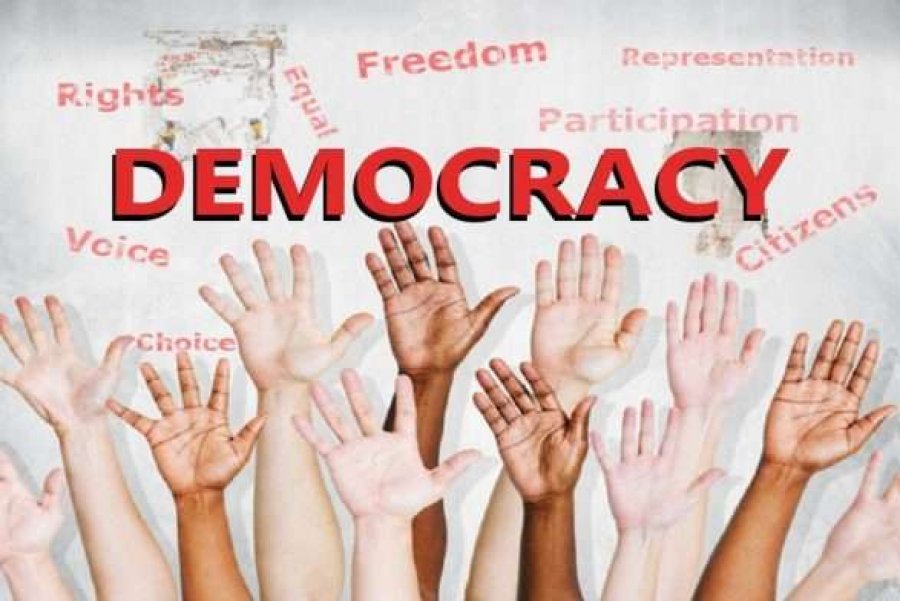 Demokracia: vokacion, marrëveshje apo 'mall' eksporti?