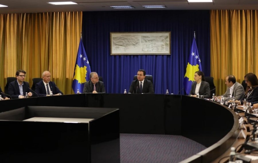 Kurti: BE të heqë masat, Kosova, gati të hapë negociatat për anëtarësimin