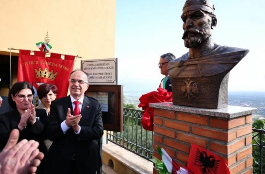 Tre monumente të Heroit Kombëtar Gjergj Kastrioti Skënderbeu, iu shtuan komunave arbëreshe në Kalabri