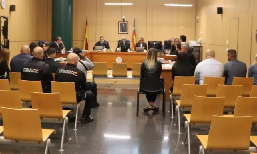 EMRAT/ Shfrytëzim prostitucioni në Spanjë, dy shqiptarë rrezikojnë 47 vite burg