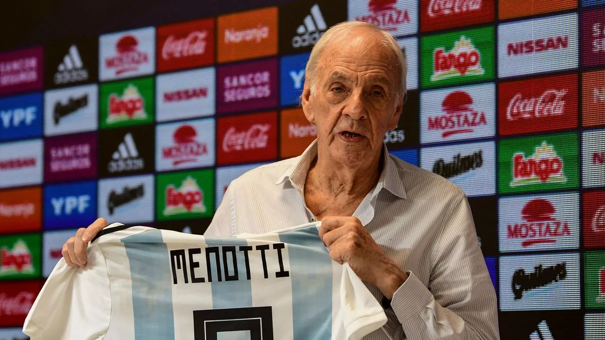 Zi në botën e futbollit, ndahet nga jeta trajneri që shpalli Argjentinën kampione bote 