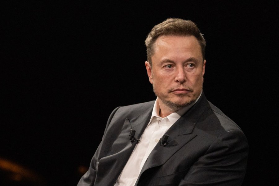 Elon Musk: Dollari mund të bëhet i pavlefshëm, duhet të bëjmë diçka