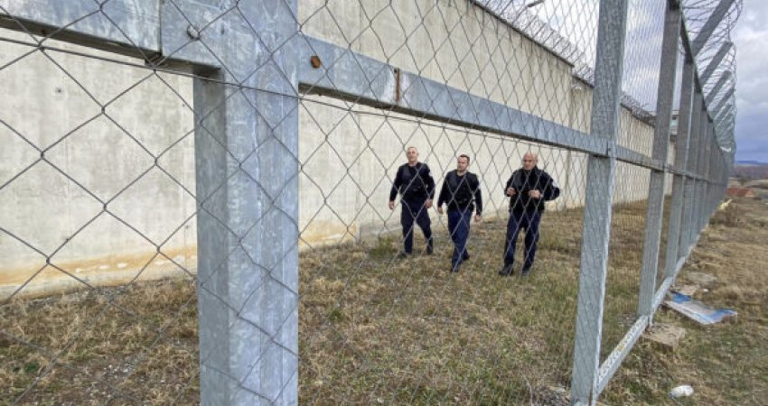 Austria shteti i tretë që dëshiron të sjell të burgosurit për të vuajtur dënimin në Kosovë 