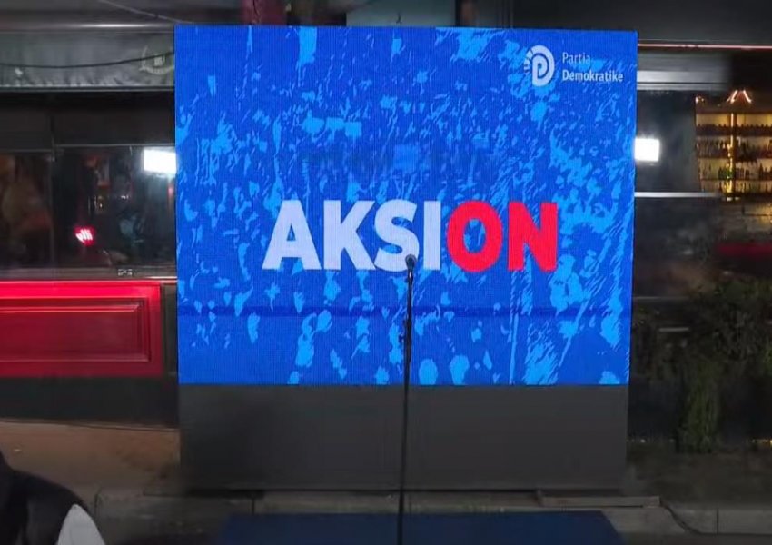 LIVE/ Qytetarët tubim në mbështetje të liderit të opozitës, Sali Berisha 