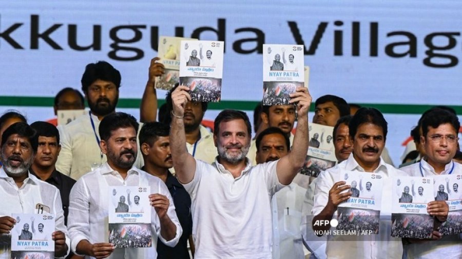 Opozita indiane zotohet se do të heqë dorë nga skemat e Modit
