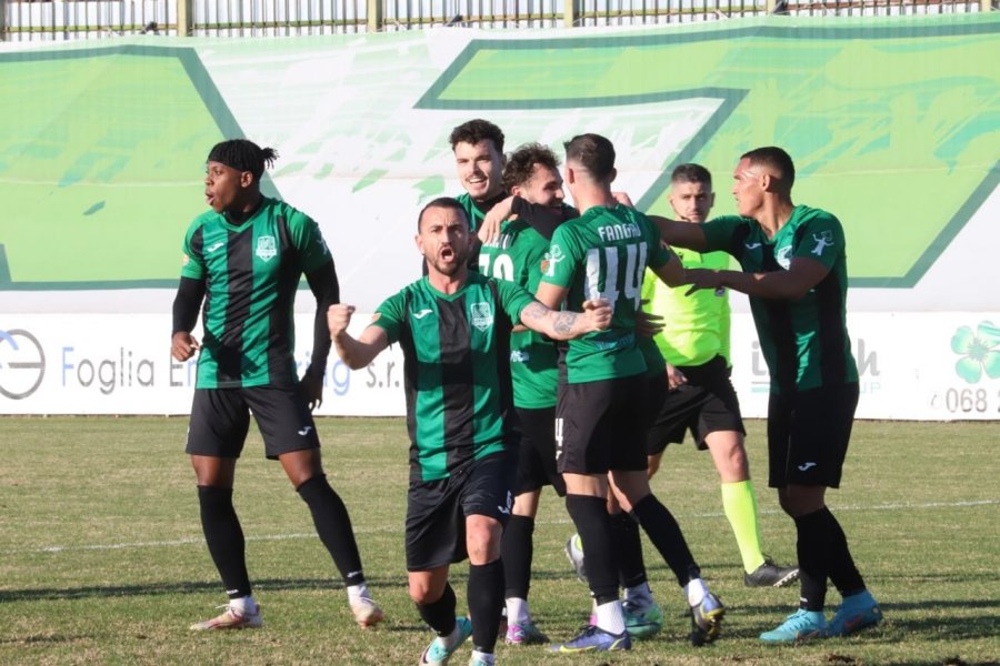Superliga/ Egnatia ruan kreun dhe i prish punë Dinamos, Laçi në ‘Play-out’