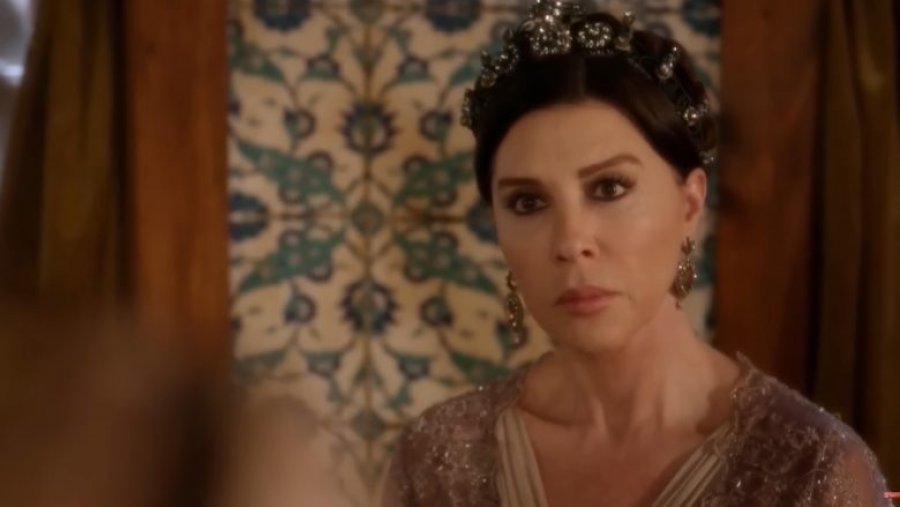 Aktorja që luajti Nënën Sulltaneshë në 'Shekulli Madhështor' përfundon në spital