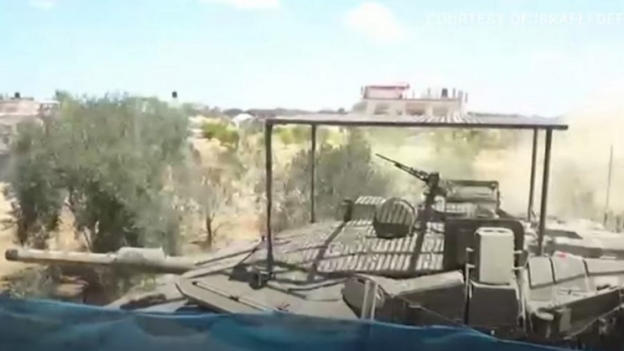 Trupat izraelite kryejnë një operacion në Rafah, publikohen pamjet nga fushëbeteja