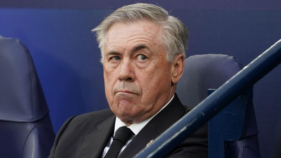 Lojtarët e Bayern të revoltuar për gjykimin, Ancelotti u përgjigjet me një justifikim qesharak