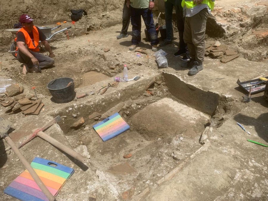Arkeologët zbulojnë një pishinë të shekullit të parë në Durrës