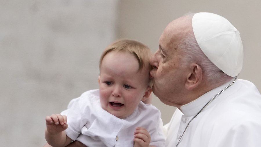 'Problemi i botës sonë është egoizmi', Papa, thirrje italianëve: Sillni në jetë më shumë fëmijë