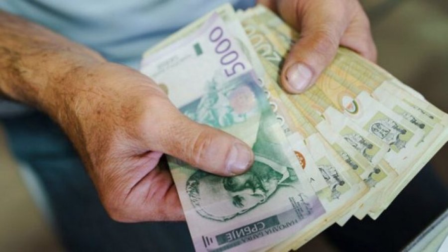 Merr fund Dinari, nga nesër Euro-ja, monedha e vetme në Kosovë