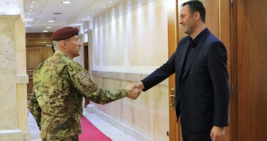 Konjufca dhe shefi i KFOR-it flasin për qasjen destabilizuese të Serbisë