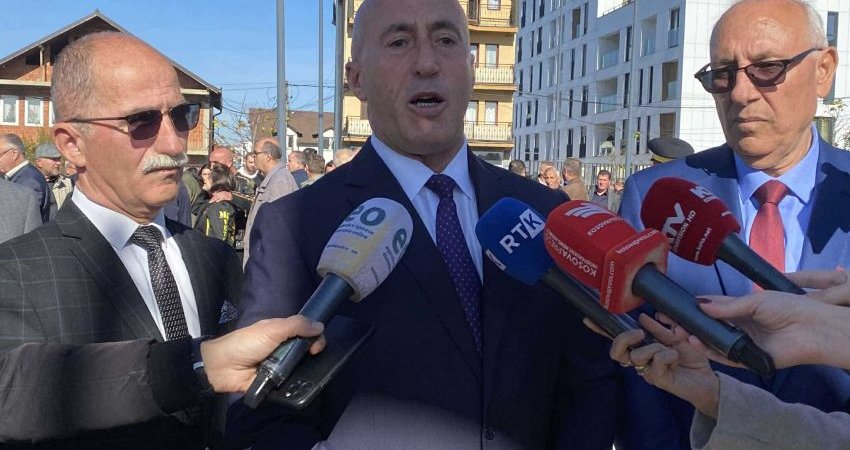 Haradinaj në përvjetorin e rënies së Afrim Zhitisë e Fahri Fazliut: Pa sakrificën e tyre, s’do ta kishim mbërri lirinë 