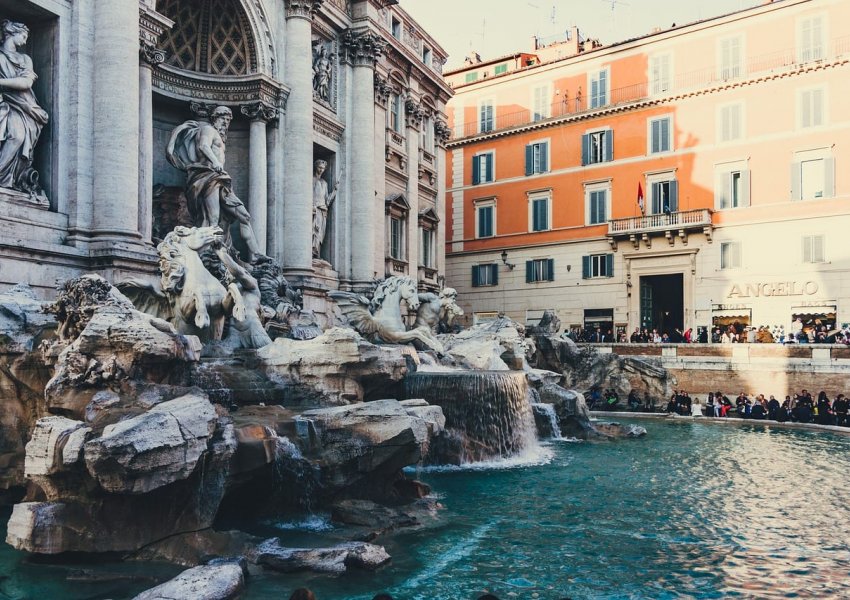 'Fontana di Trevi' mbetet pa ujë, ja zgjidhja për ata që duan të hedhin monedhat