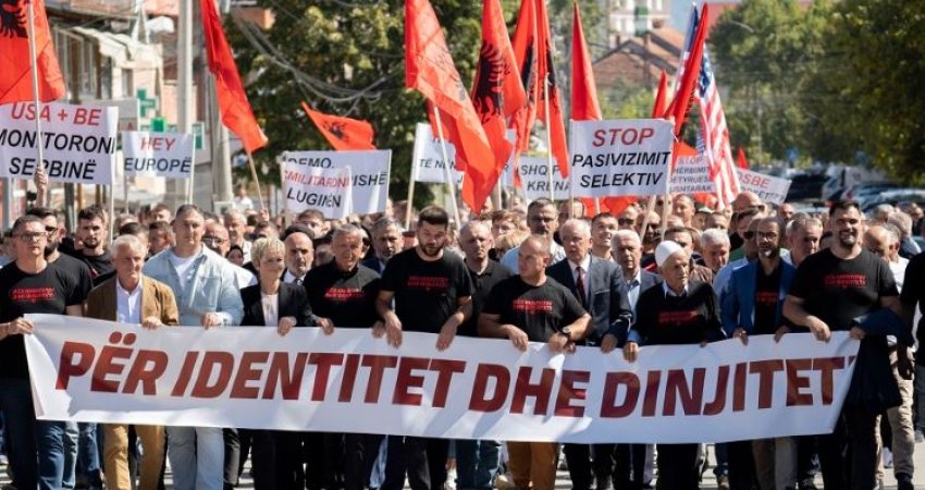 “Për mijëra qytetarë të pasivizuar”: Shqiptarët e Luginës protestojnë sot në Medvegjë